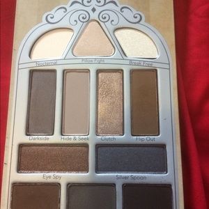 Pretty Vulgar Nightingale Eyeshadow Palette